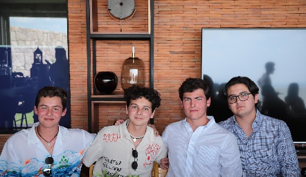  Charly Novoa, Santiago, José Benavente y Juan Pablo Pruneda.