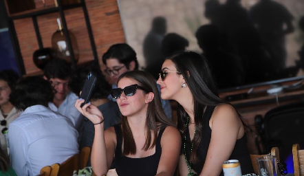  María Emilia e Isa .