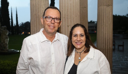  Ricardo de la Torre y Esther Sandoval.