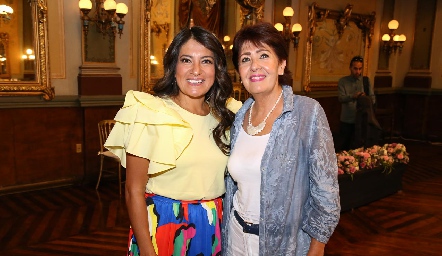  Ana Luisa Martínez y Graciela Martínez.