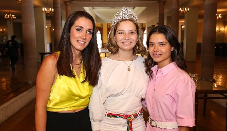  Judith Gómez, Inés González De Antuñano y Ana Ceci Oviedo.