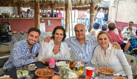  Jorge Leos, Marilupe Arellano, Carlos Valdés y Tessy Uriza.