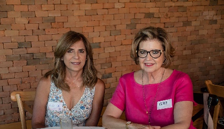  Gaby Godínez y Tere Pizzuto.