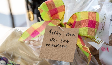 Desayuno del Día de las Madres del Fraccionamiento Campestre.