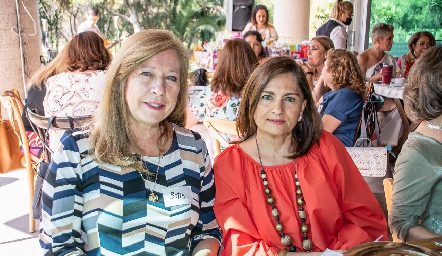  Beatriz Díaz Infante y Mónica Guillén.