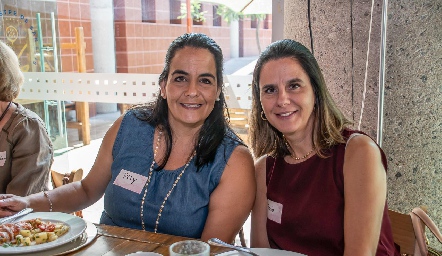  Rocío y Pili Gallegos.