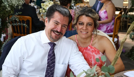  Carlos Salinas y Ileana Castillo.