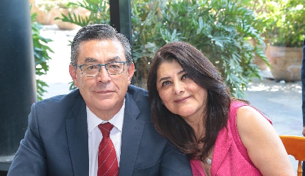  Ricardo Villareal y Alejandra Lo.