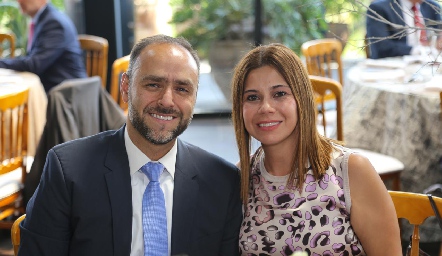  Felipe Hernández y Lourdes Gómez.