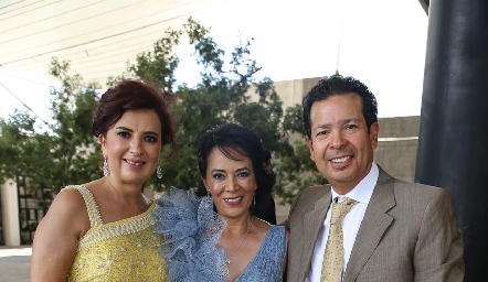  Rosy Vázquez, Rosalba Turrubiartes y Héctor Hernandez.