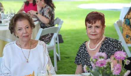  Güera López y María del Carmen Mancilla.