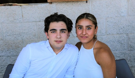  Alejandro Cambeses y Camila Reyes.