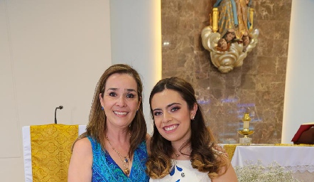  Lizet Carrillo y Daniela Ramírez.
