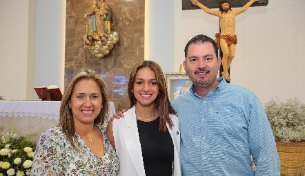  Cecilia Muñoz, Sara Canales y Juan Canales.