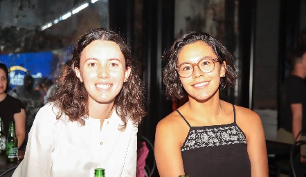 Paulina y Miriam.