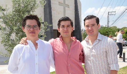  Luis Paulo, José Roberto y Santiago Guevara.