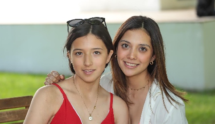  Maria Heredia y Sofi.