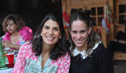  Adriana Torres y Mariana Castillo .
