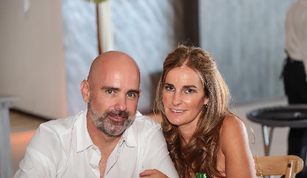  Leopoldo de la Garza y Lorena Quiroz .