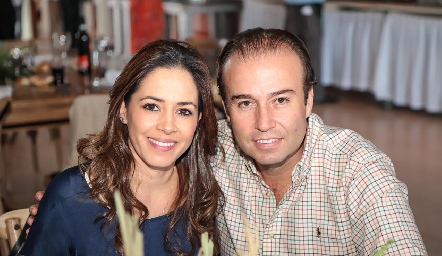 Fatima Alonso y Mauricio Lizaola .