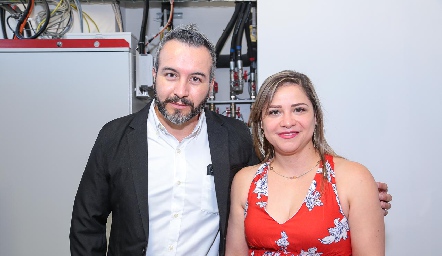  Paco Díaz de León y Dra. Nadia González.