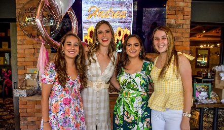  Laura Hermosillo, Andrea, Mariana Patlan y Diana Puente.