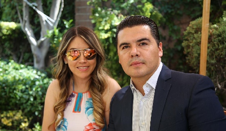  Marco Norales y Emma Yáñez .