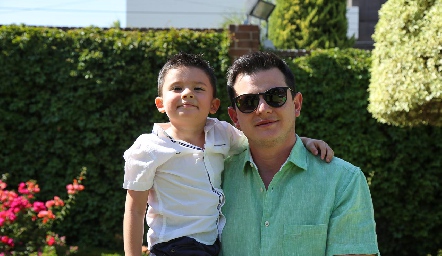 Gonzalo Torres y su hijo Gonzalo.