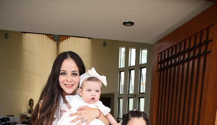  Adriana Ramón, Carlota, Sofía y María Paula Villaseñor.
