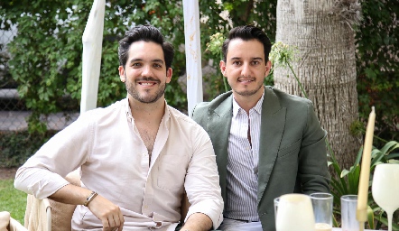  Alberto Familiar y Enrique Díaz Infante.