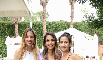  Melissa Compean, Marcela Díaz Infante y Ximena Mirabal.