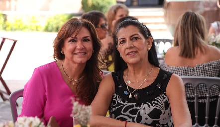  Silvia y Sofía Martell.