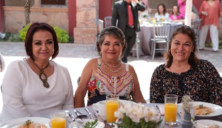  Clara Moctezuma, Chela Pérez y Elsa Ahumada.