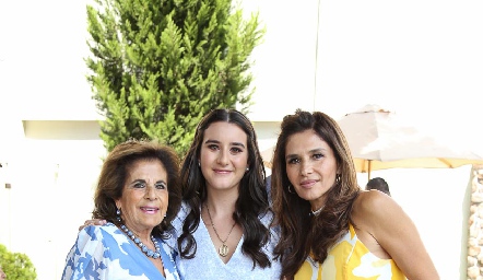  Guillermina Anaya, Claudette Villasana y Guille de los Santos.