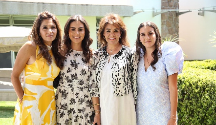  Guille de los Santos, Leticia Sánchez, Leticia García y Claudette Villasana.