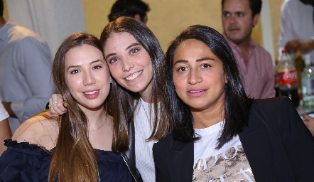  Sofía Segovia, Sofía Hernández y Paola Rodríguez.