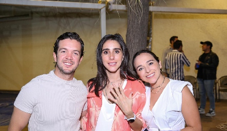  Daniel Granados, Daniela Lavín y María José Ramírez.