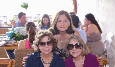  Lili Carrillo, Mónica Guillén y Alejandra Canales.