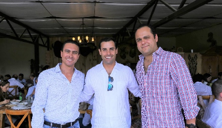  Gerardo Castro, Fernando López y Ernesto Madrigal.