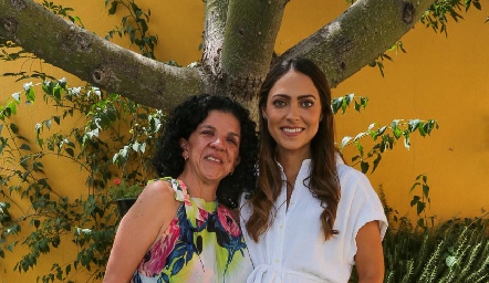  Ale Labastida y Elisa Ramírez.