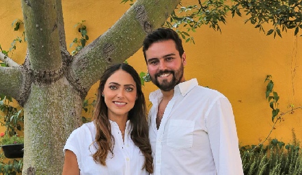  Elisa Ramírez y Rodrigo Labastida esperan a su primogénito.