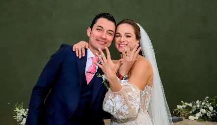  Alejando Díaz de León y Nabil Sáenz ya son esposos.