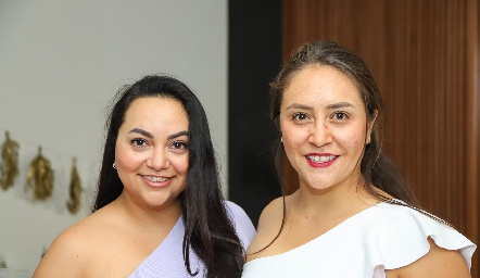  Mariana y Melissa Castillo.
