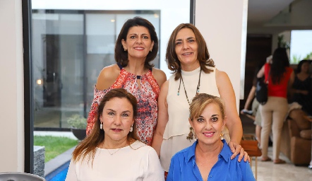  Pilar Lázaro, Cecilia Delgado, Claudia González y Yolanda Payán.