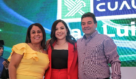  Arturo Azuara, Ana Patricia Azuara y Ana Patricia Robledo.