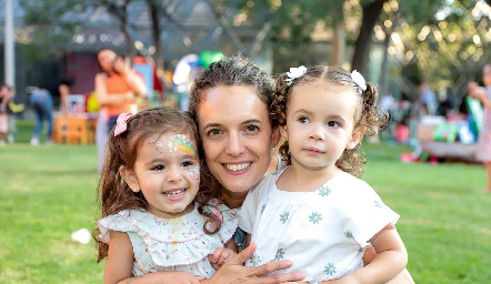  Priscila Gonzales, Emma y Luisa.