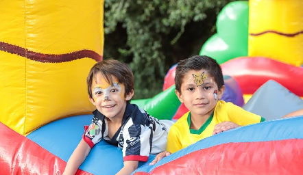  Cumpleaños Santiago y José María Oropeza.