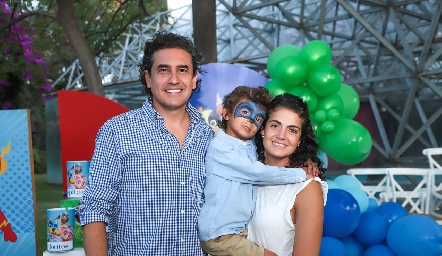  Alejandro Oropeza, José María Oropeza y Ana Sofía Velázquez.