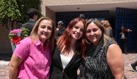 Maricarmen Alfaro, Verónica Echeverría y Miranda Diaz.