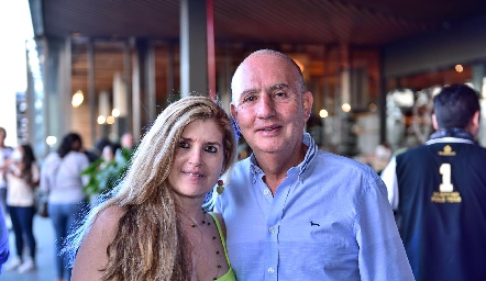  Silvia Foyo y José Zendejas.
